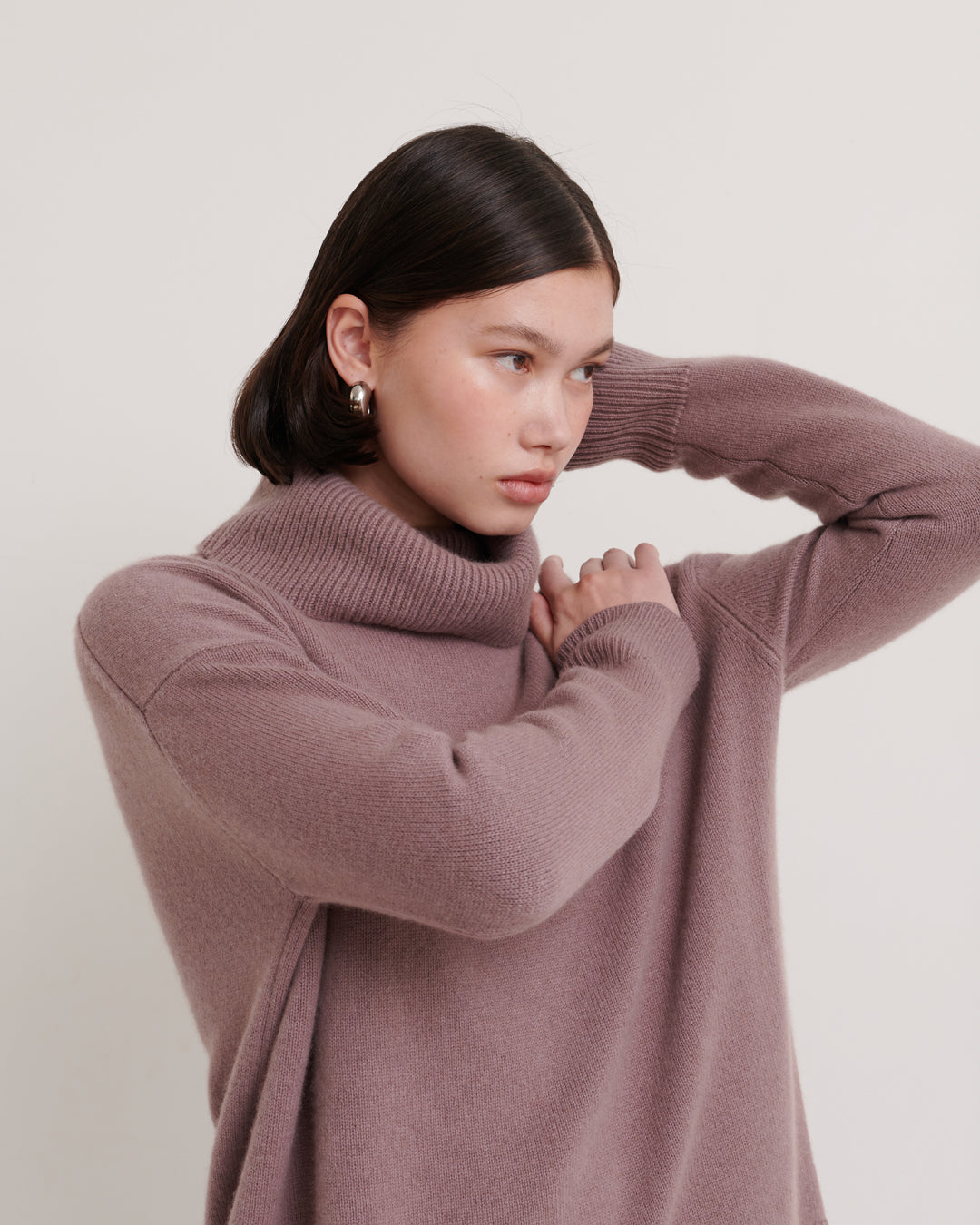 CHUNKY OVERSIZED ROLLNECK PULLOVER - CLAY