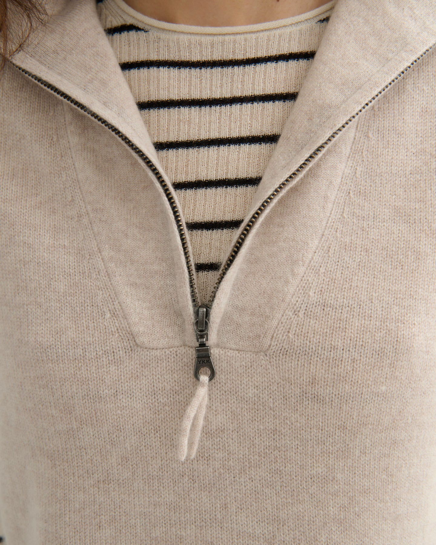 CASHMERE ZIP VEST - BEIGE RAW