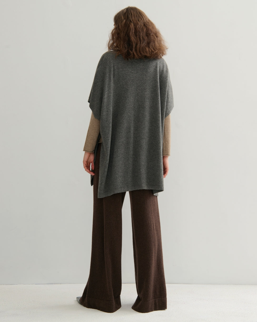 CASHMERE OVERSIZED PONCHO STYLE PULLOVER - DARK GREY
