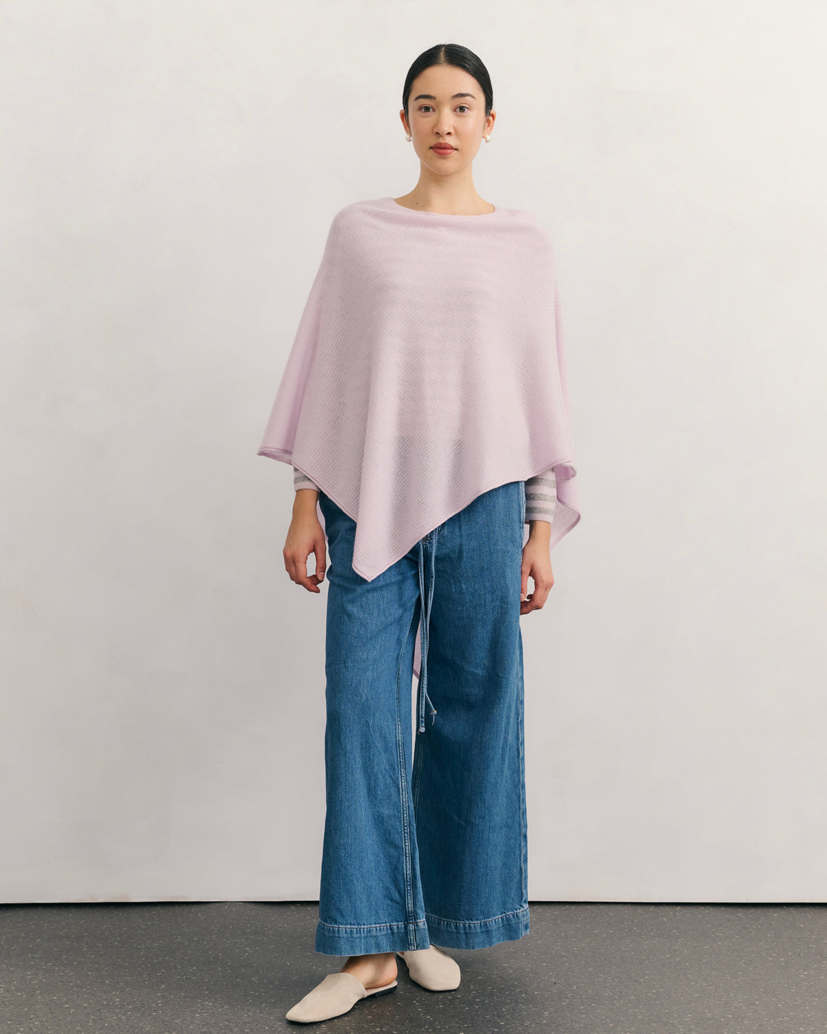LIKE A BREEZE CASHMERE UTILITY PONCHO - LILAC MIST