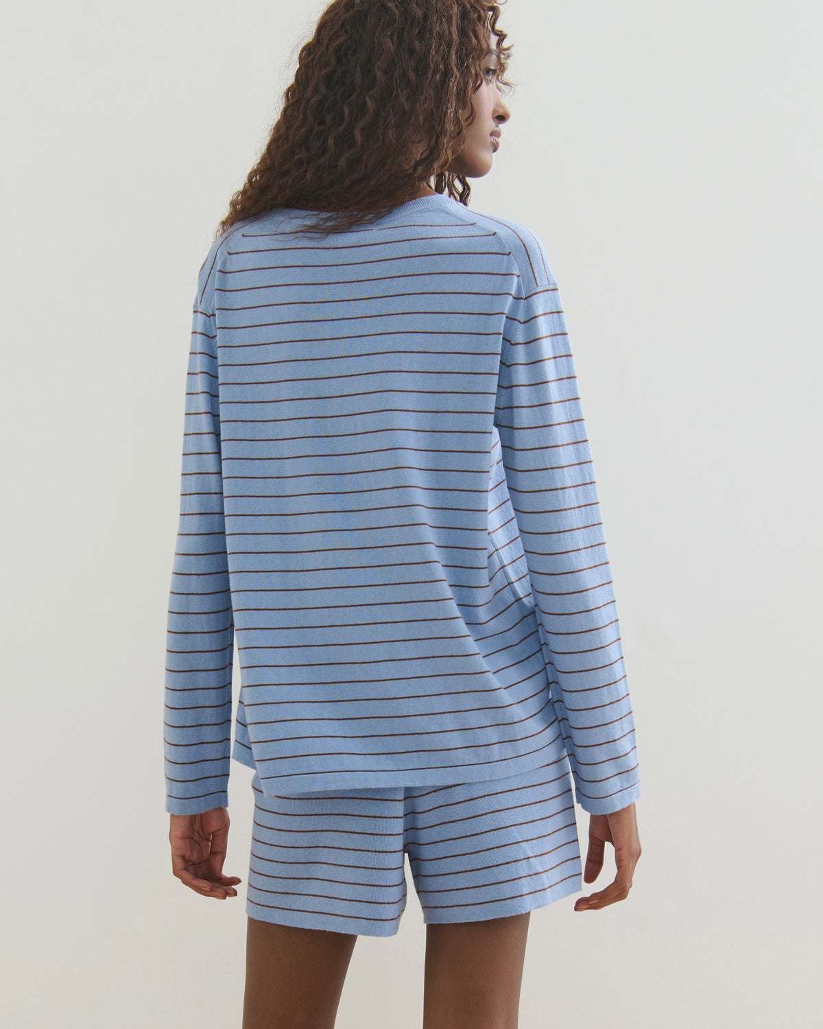 FINE STRIPE COTTON CASHMERE KNIT SHORTS - WASHED DENIM