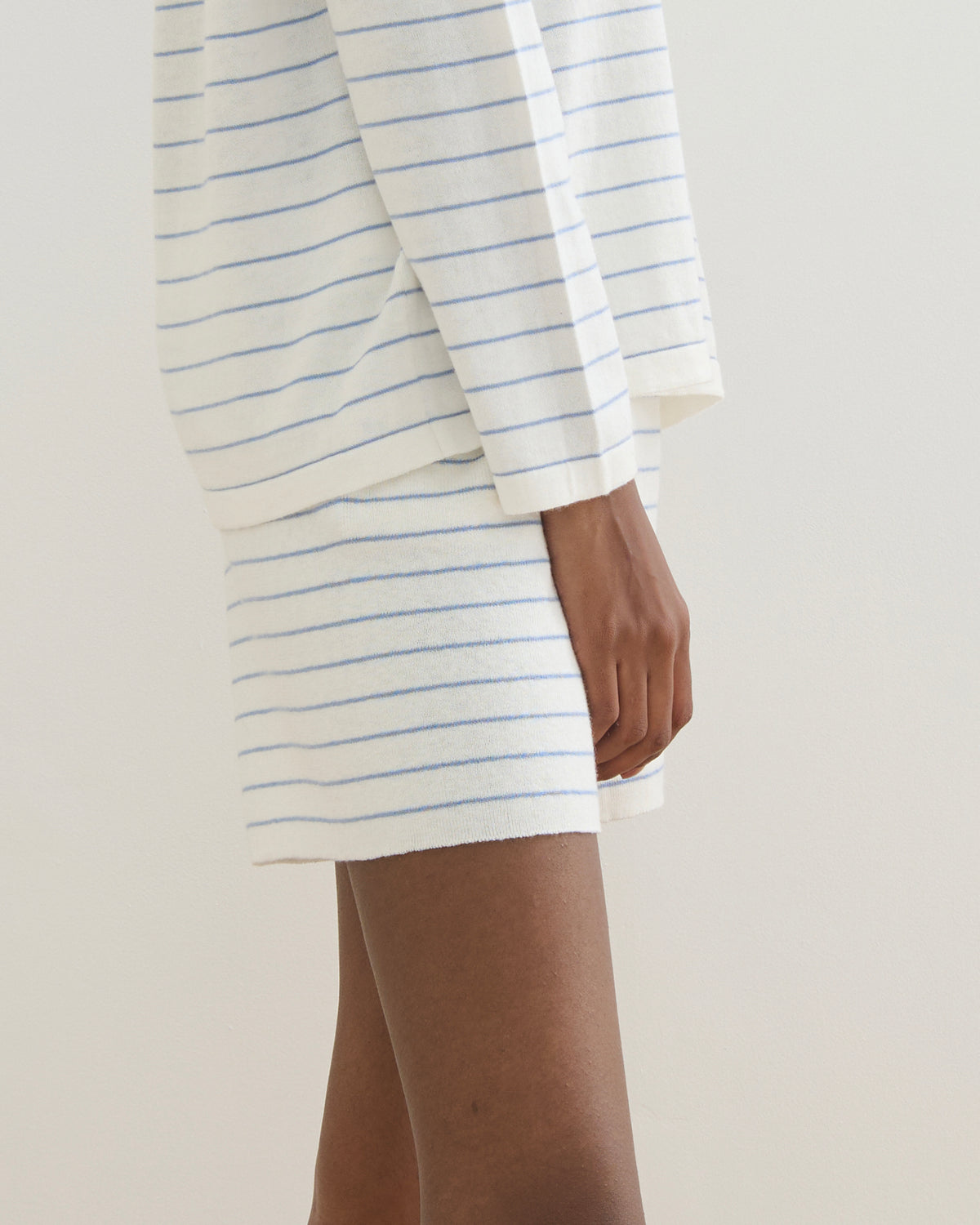 FINE STRIPE COTTON CASHMERE LONG SLEEVE TEE - PEARL WHITE