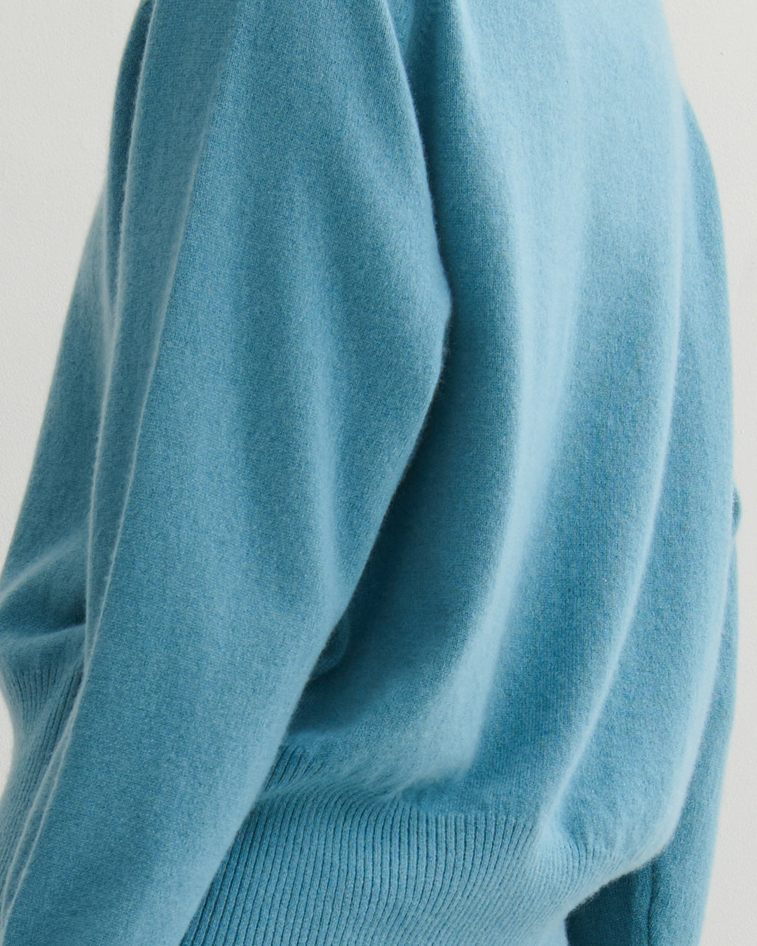 DROPPED RAGLAN HIGH NECK PULLOVER - LAKE BLUE