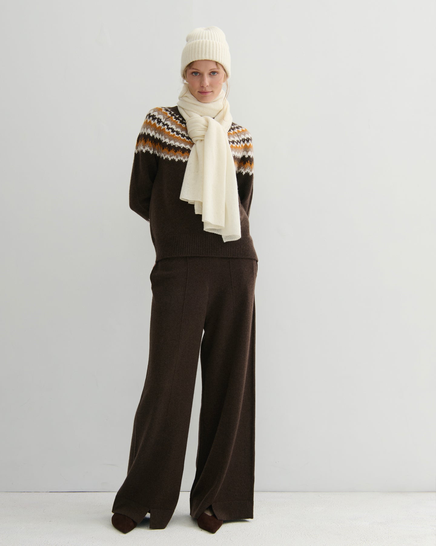 CHUNKY RIBBED CASHMERE BEANIE - CREAM RAW