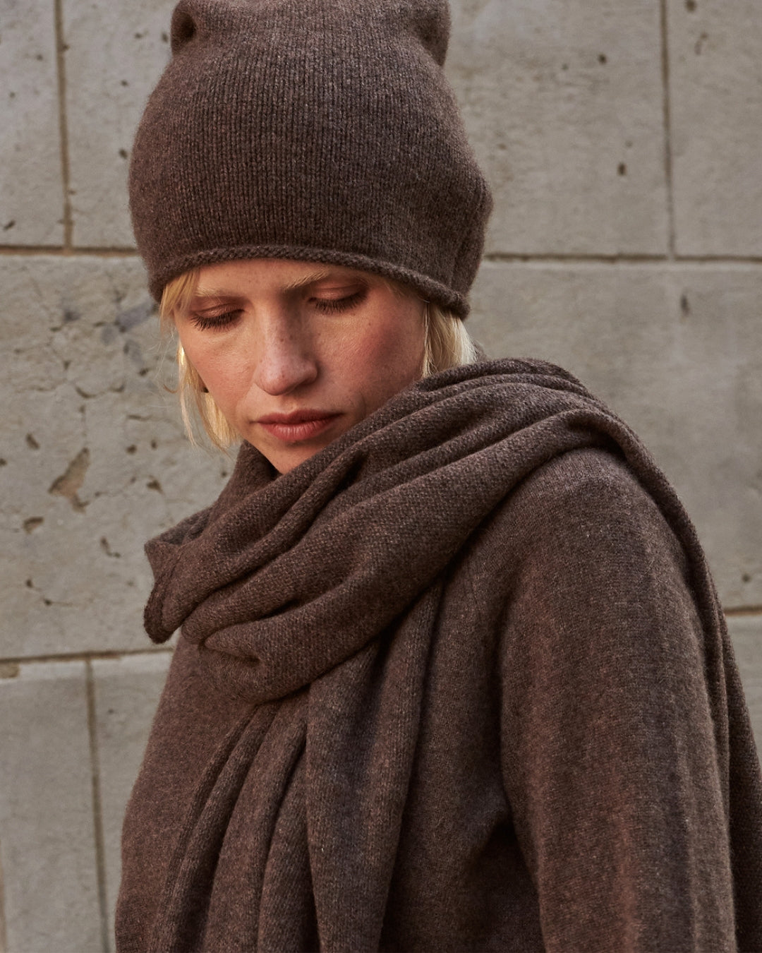 CASHMERE SCARF SHAWL IN ONE - CHESTNUT