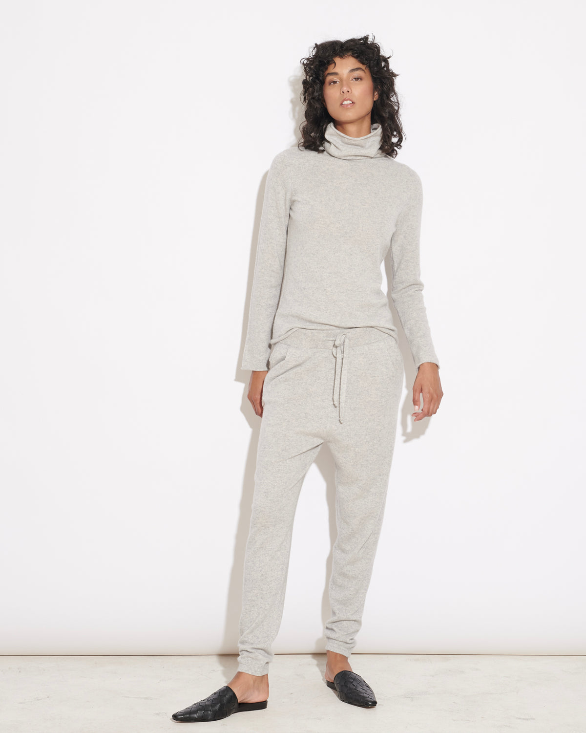 BE SPOILED CASHMERE TRACK PANTS - LIGHT GREY