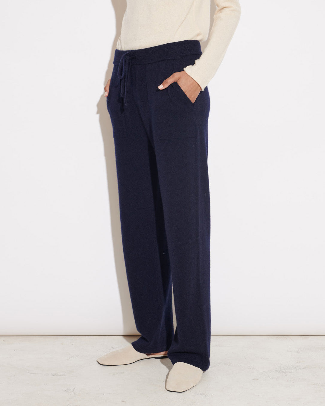 CASHMERE STRAIGHT LEG PANTS - NAVY