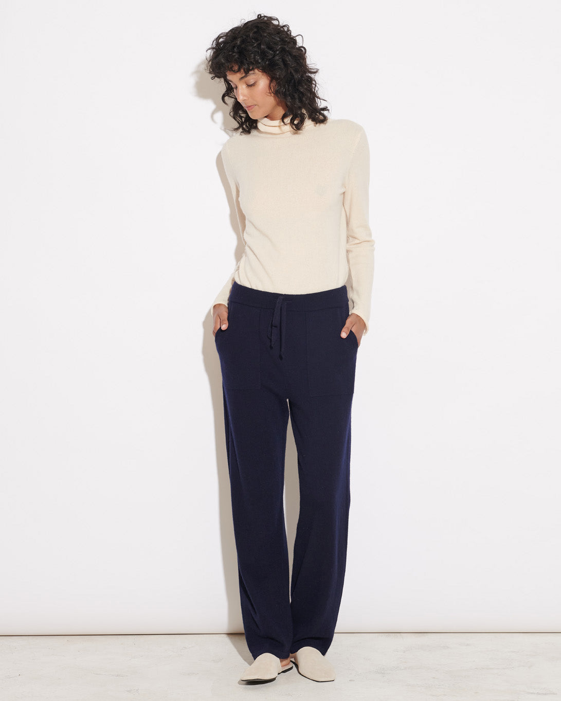 CASHMERE STRAIGHT LEG PANTS - NAVY