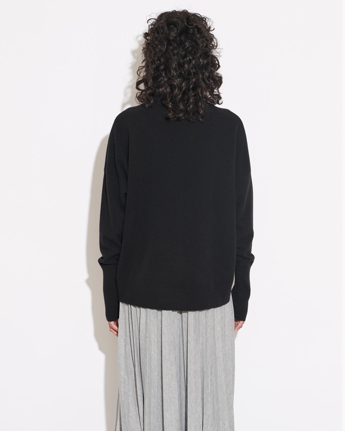 CASHMERE RELAXED ROLLNECK PULLOVER - BLACK