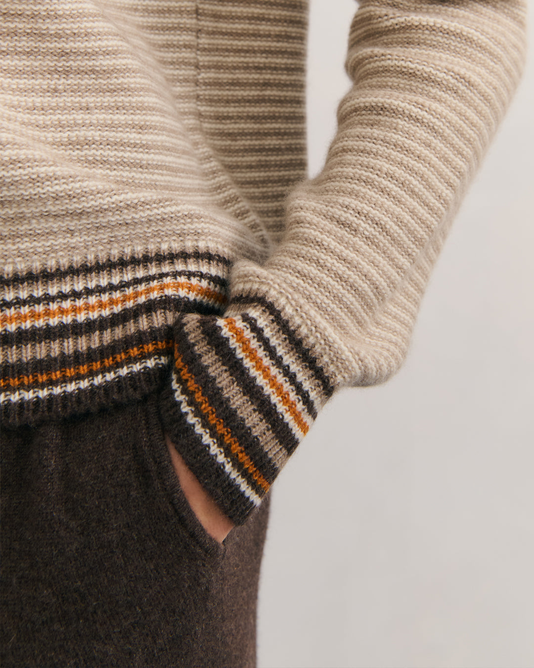 GOLDEN DUNE CASHMERE CROPPED PULLOVER