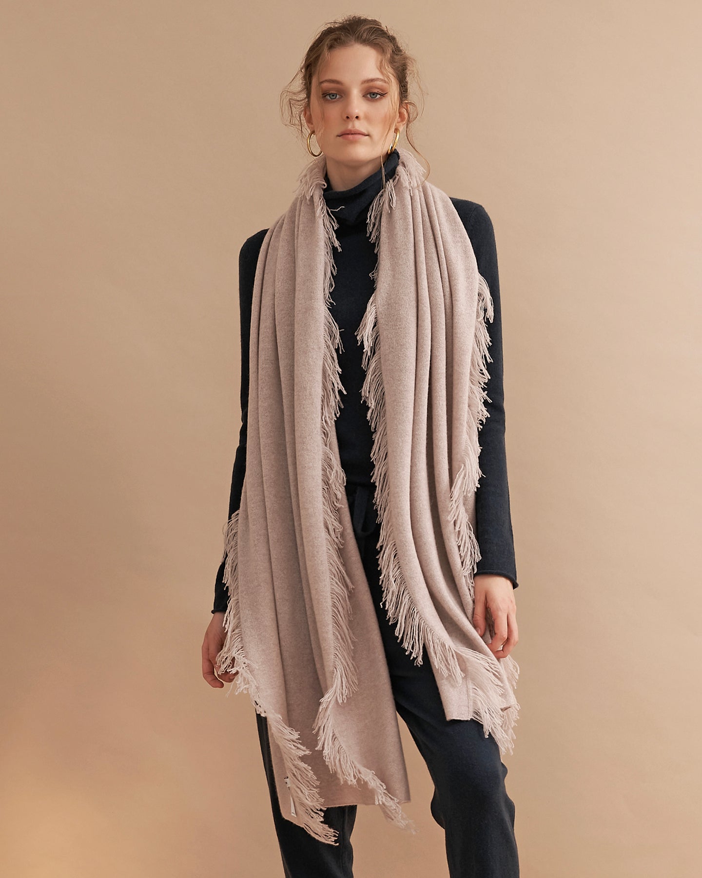 OVERSIZED CASHMERE FRINGE SHAWL - DUSKY PINK