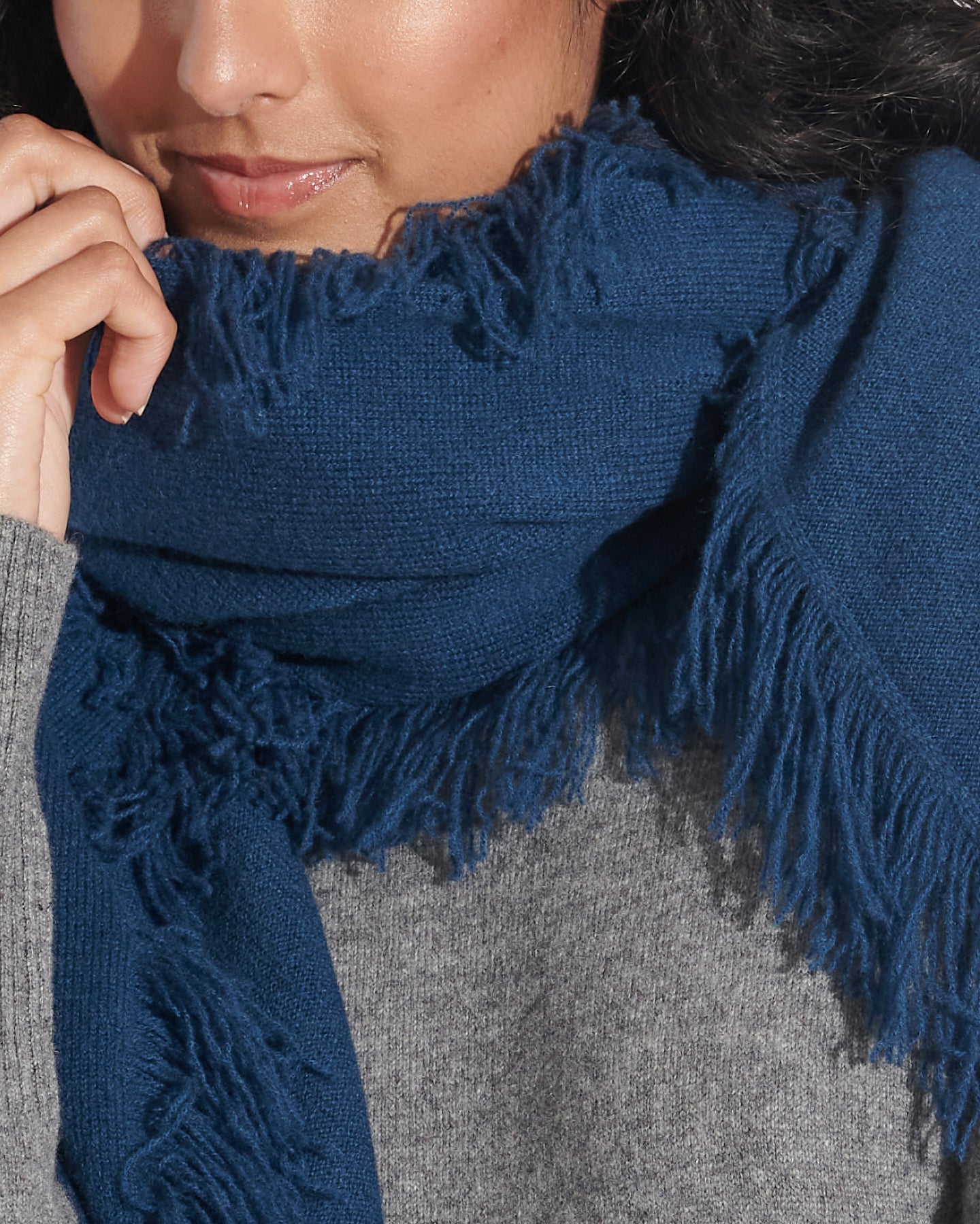 OVERSIZED CASHMERE FRINGE SHAWL - OCEAN BLUE