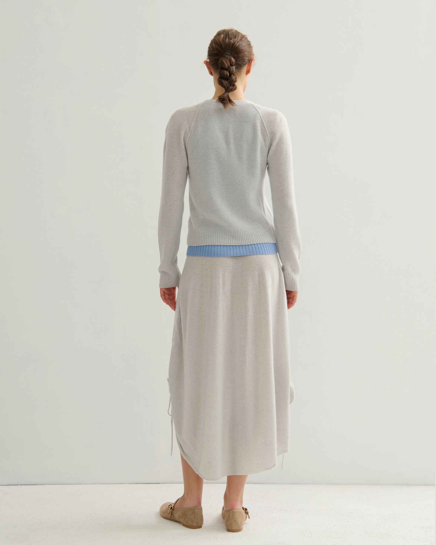 THE CLOUD V NECK CARDIGAN - FOG