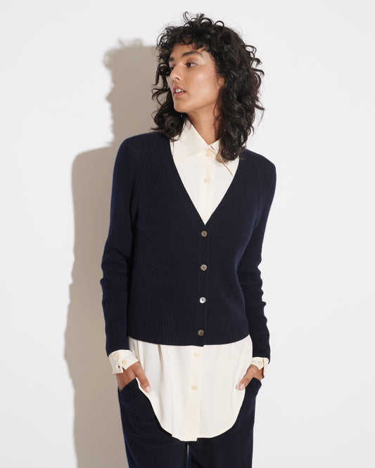 THE CLOUD V NECK CARDIGAN - NAVY