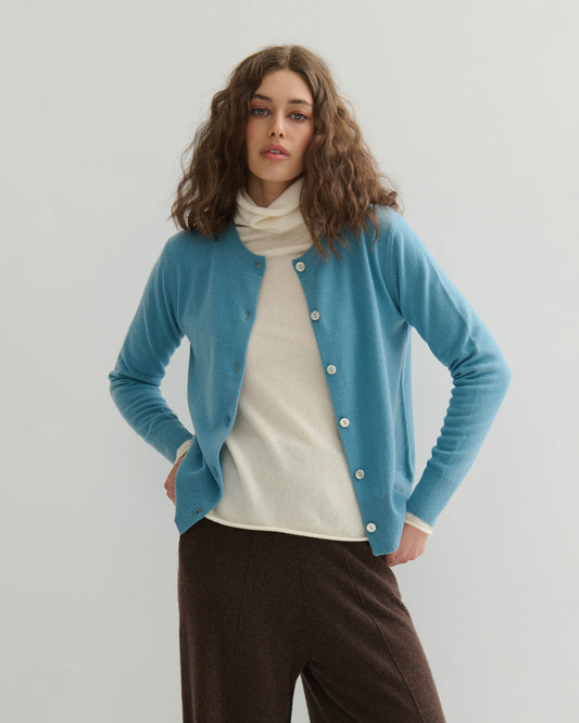 CASHMERE CREW NECK CARDIGAN - LAKE BLUE