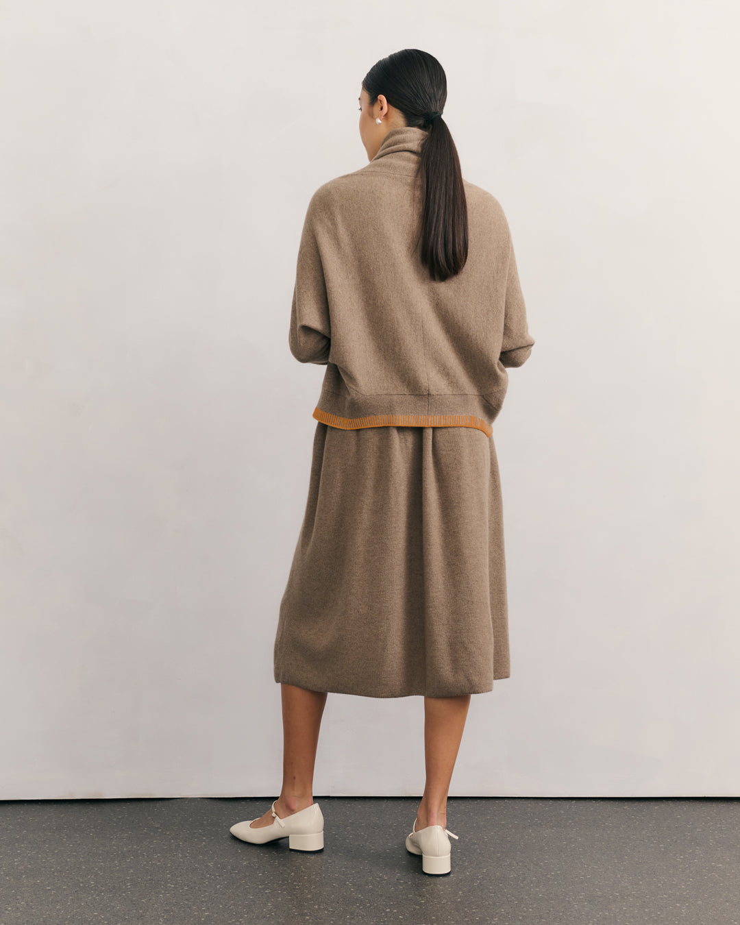 CASHMERE UPSIDE DOWN CARDIGAN - SHIITAKE