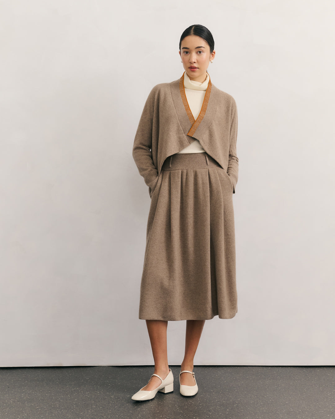 CASHMERE UPSIDE DOWN CARDIGAN - SHIITAKE