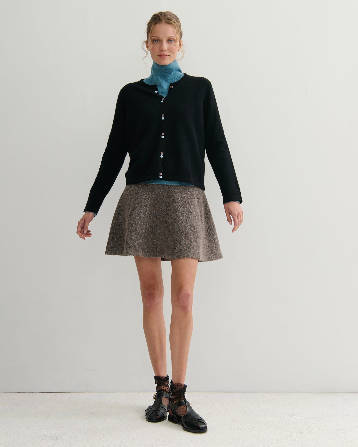 EASY DAYS CASHMERE DOUBLE BOTTON CARDIGAN - BLACK