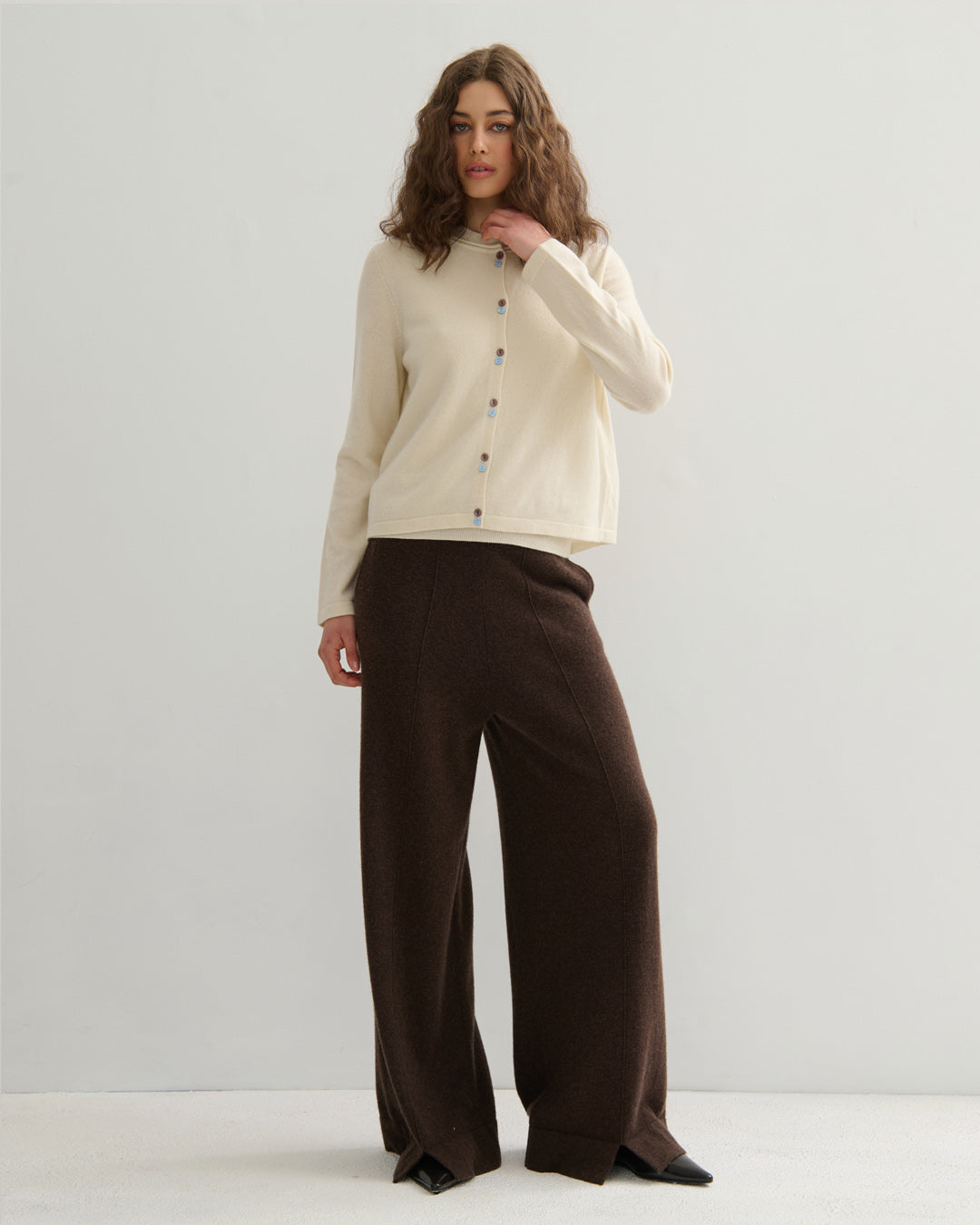 EASY DAYS CASHMERE DOUBLE BOTTON CARDIGAN - CREAM RAW