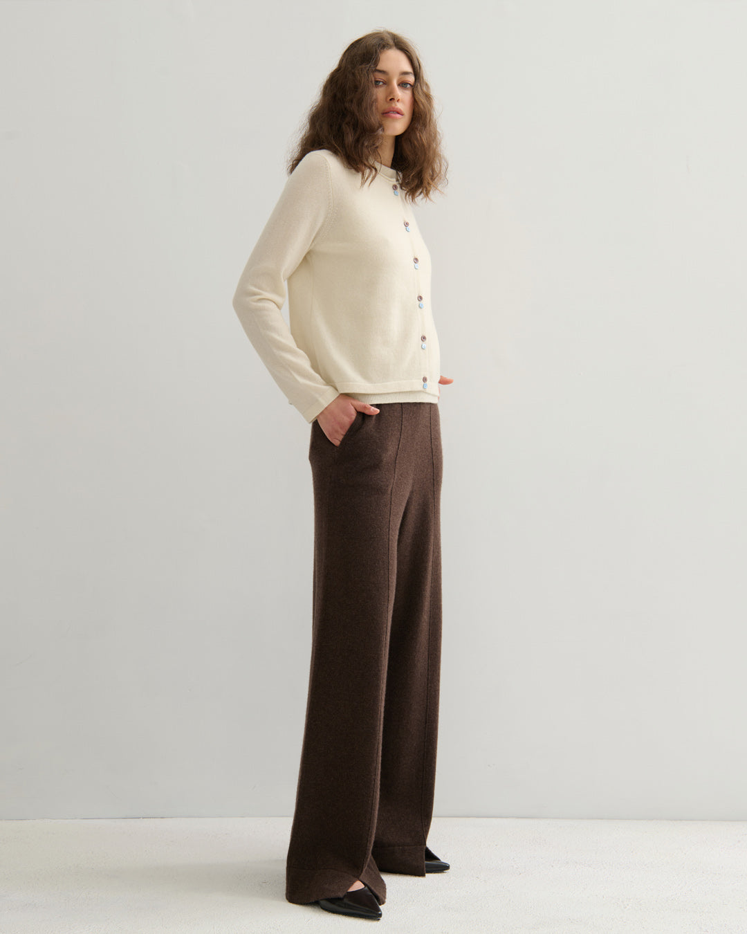 EASY DAYS CASHMERE DOUBLE BOTTON CARDIGAN - CREAM RAW