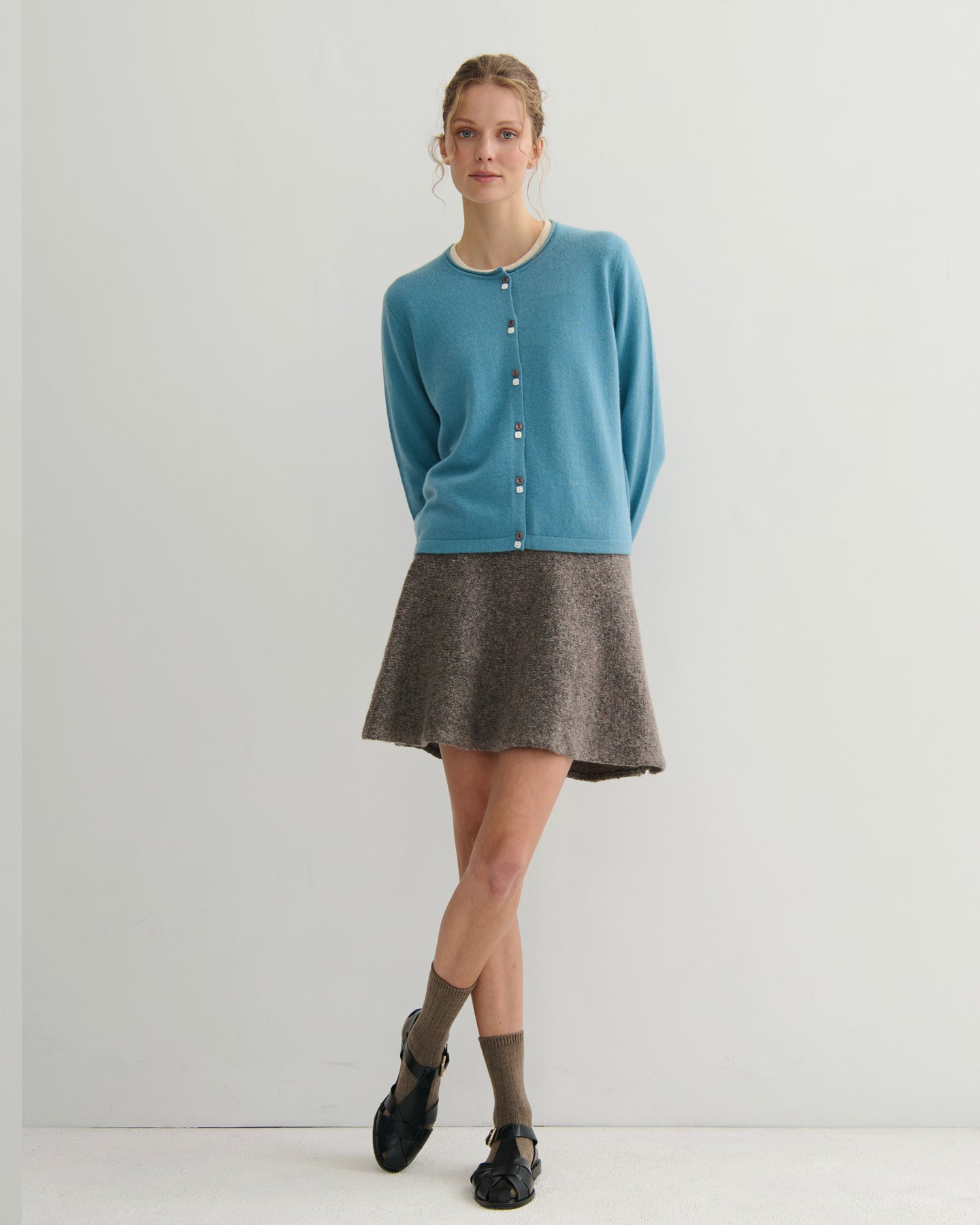 EASY DAYS CASHMERE DOUBLE BOTTON CARDIGAN - LAKE BLUE