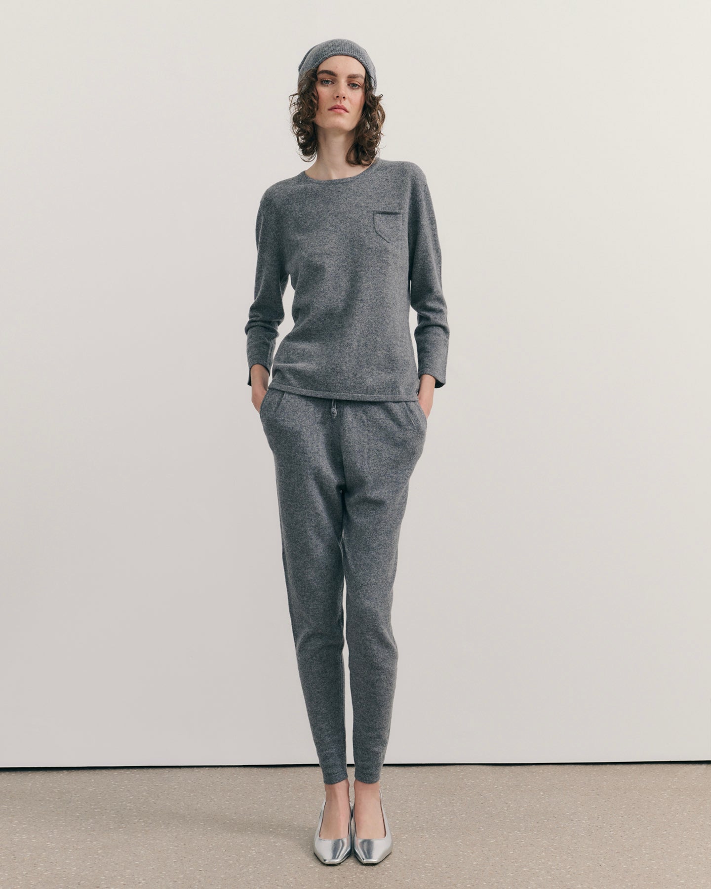 BE SPOILED CASHMERE TRACK PANTS - MID GREY
