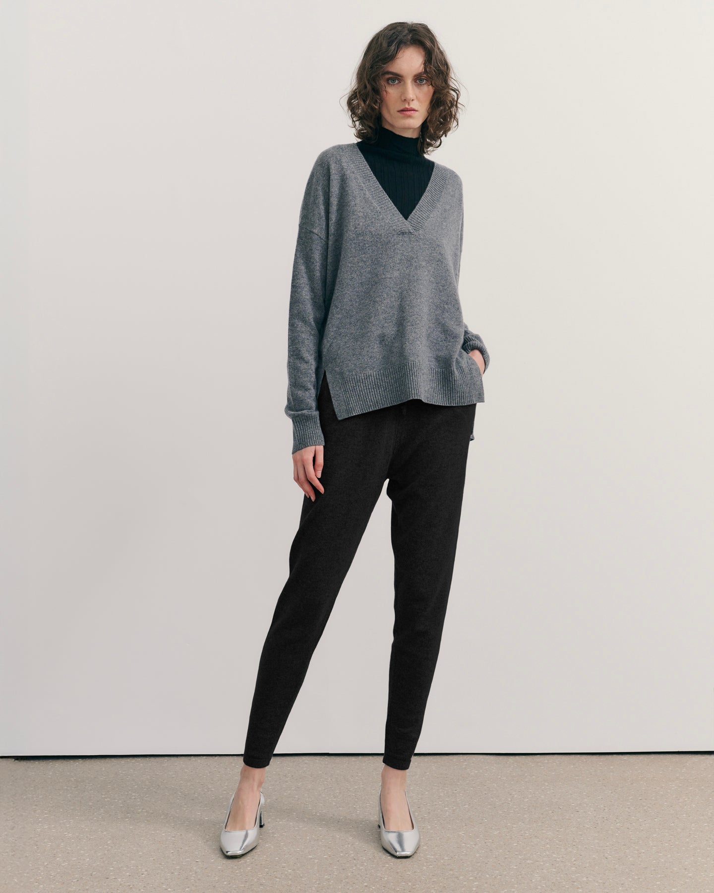 BE SPOILED CASHMERE TRACK PANTS - BLACK