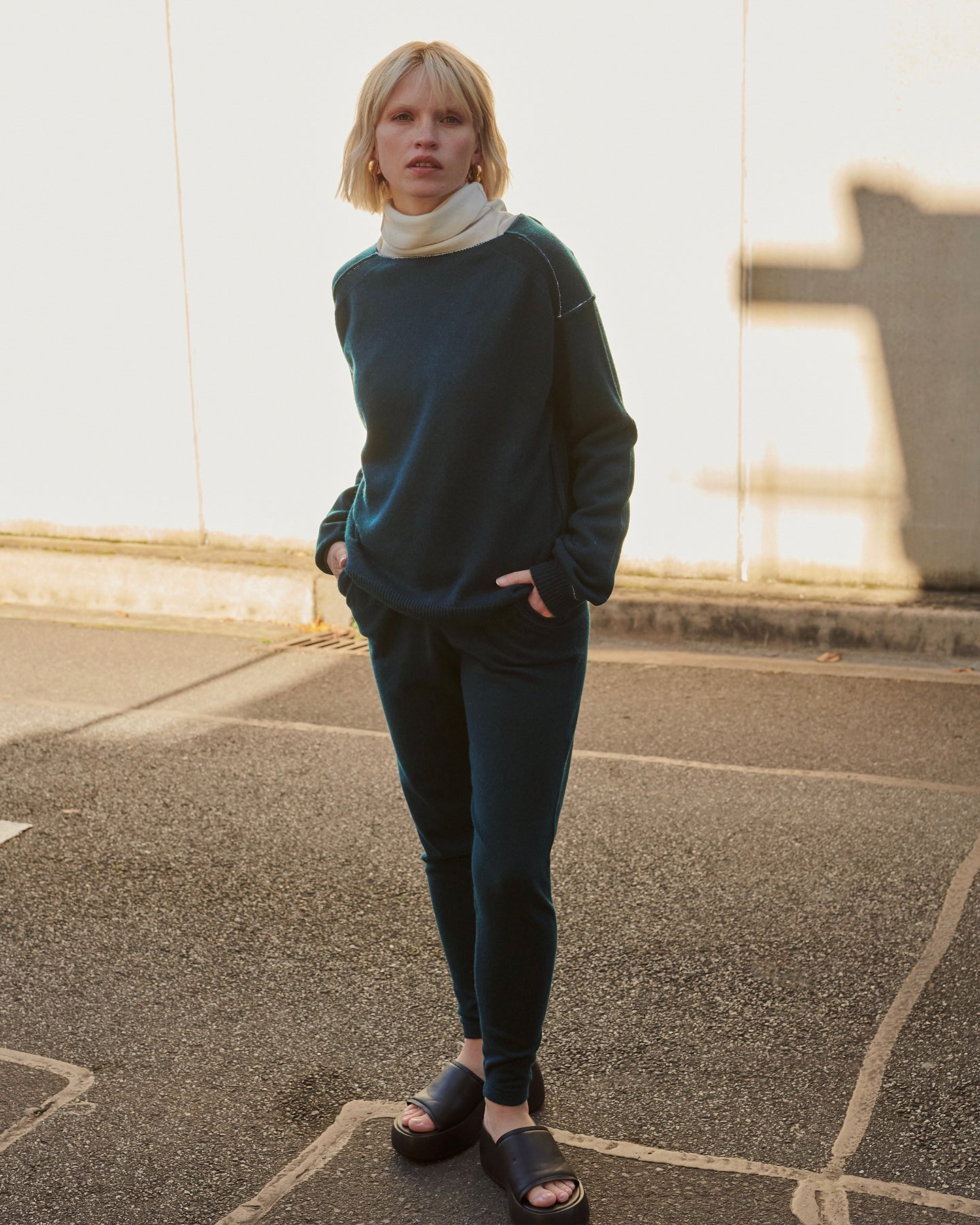 BE SPOILED CASHMERE TRACK PANTS - DARK TEAL
