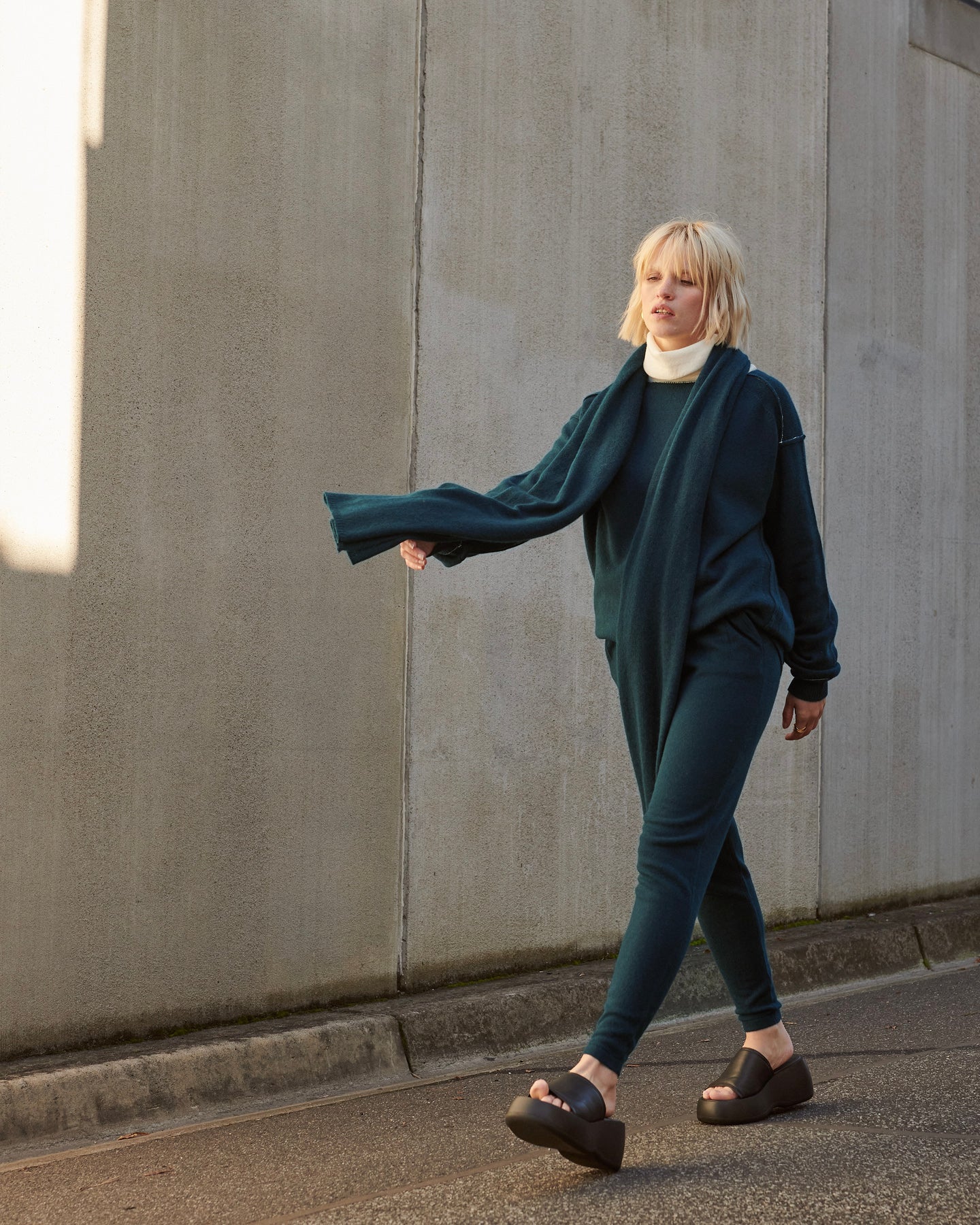 BE SPOILED CASHMERE TRACK PANTS - DARK TEAL