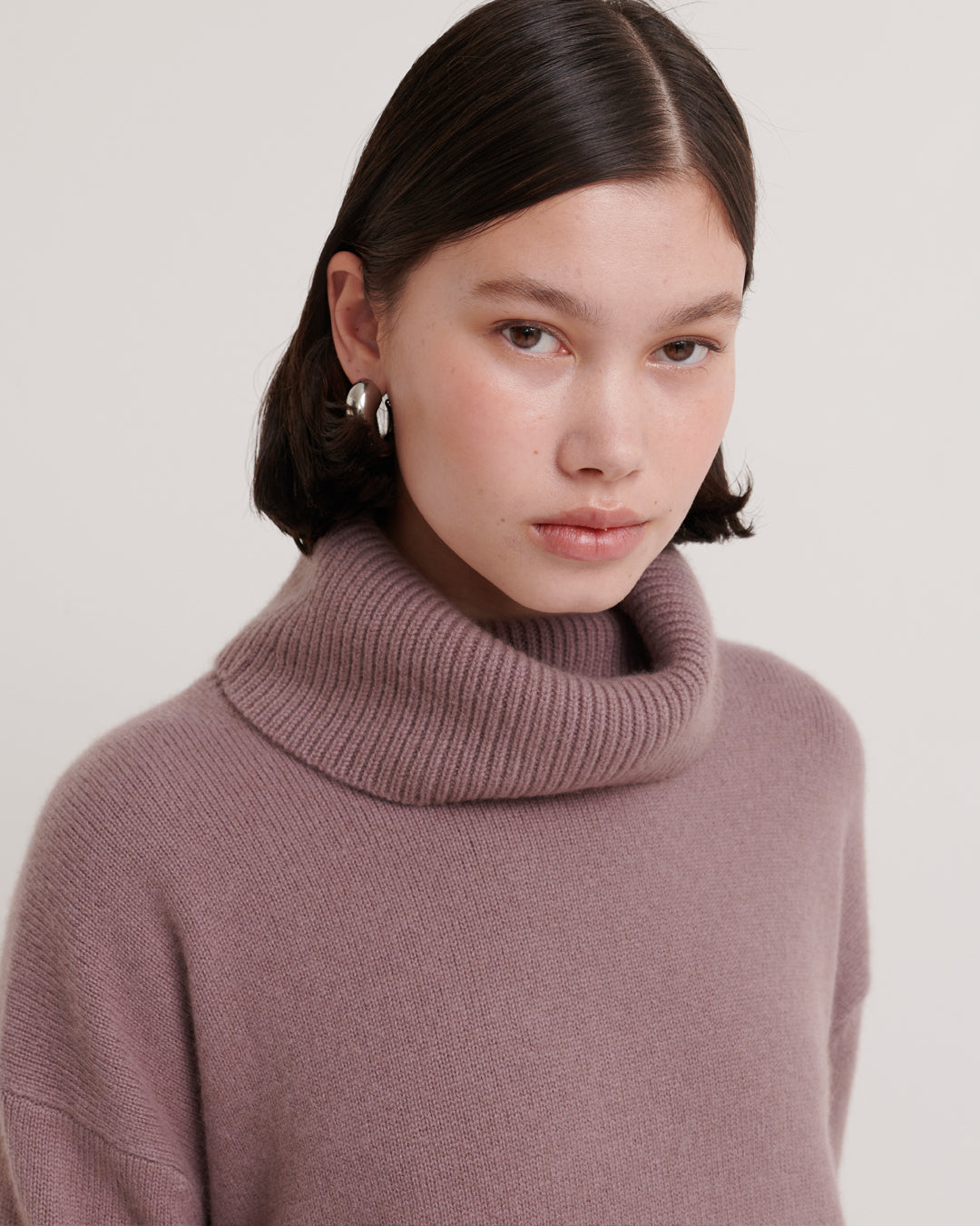 CHUNKY OVERSIZED ROLLNECK PULLOVER - CLAY