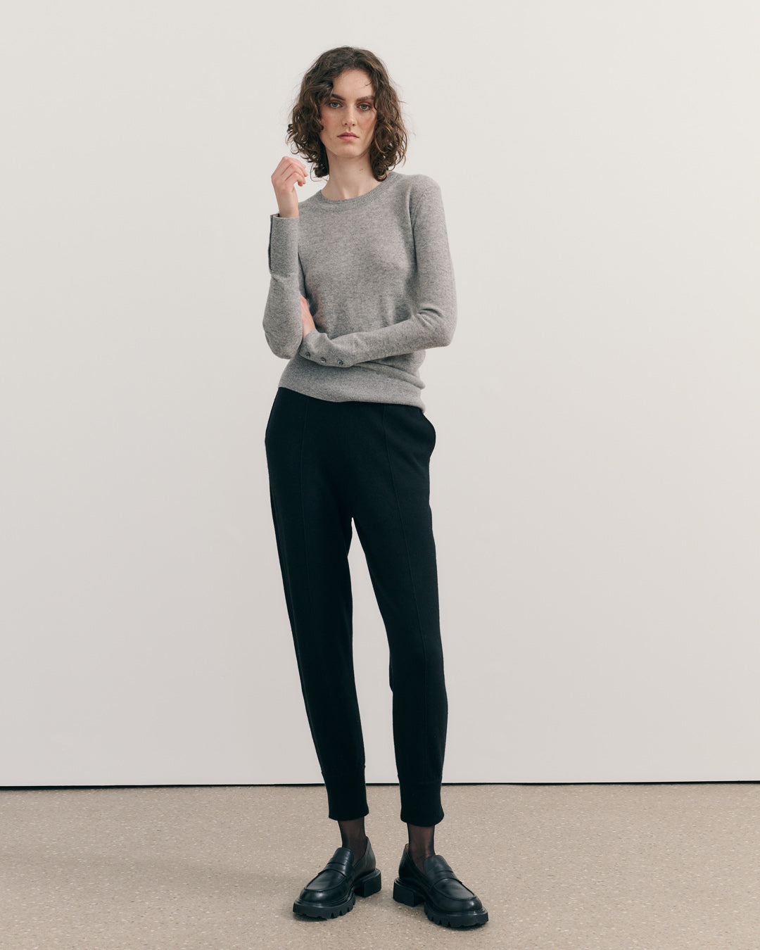 CASHMERE UTOPIA LUXFIT CREW - STEEL GREY