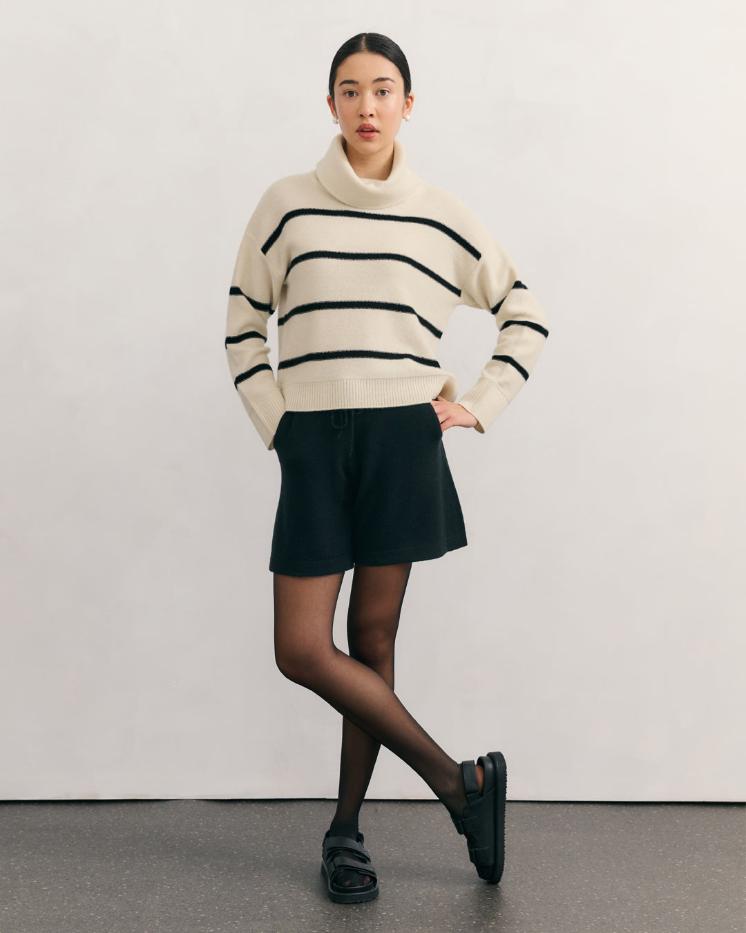STRUCTURED FOLD NECK CASHMERE PULLOVER - CREAM RAW