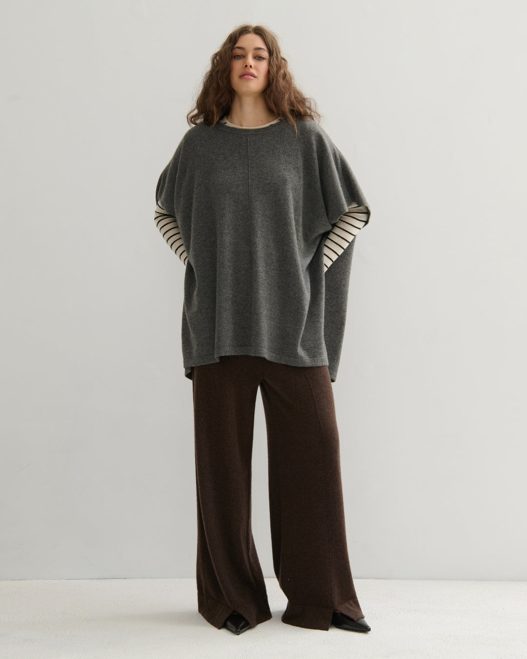 CASHMERE OVERSIZED PONCHO STYLE PULLOVER - DARK GREY