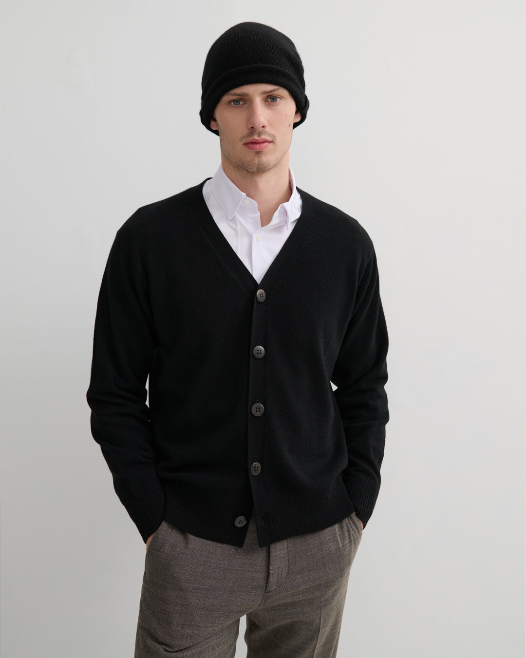 UNISEX CASHMERE ROLLED EDGE BEANIE - BLACK