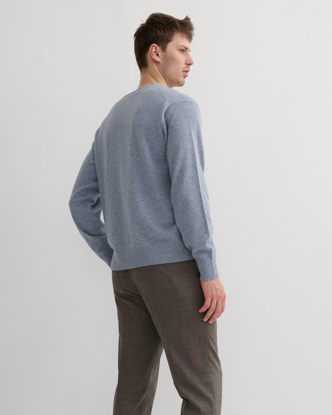 MEN'S CASHMERE V NECK CARDIGAN- MISTY BLUE