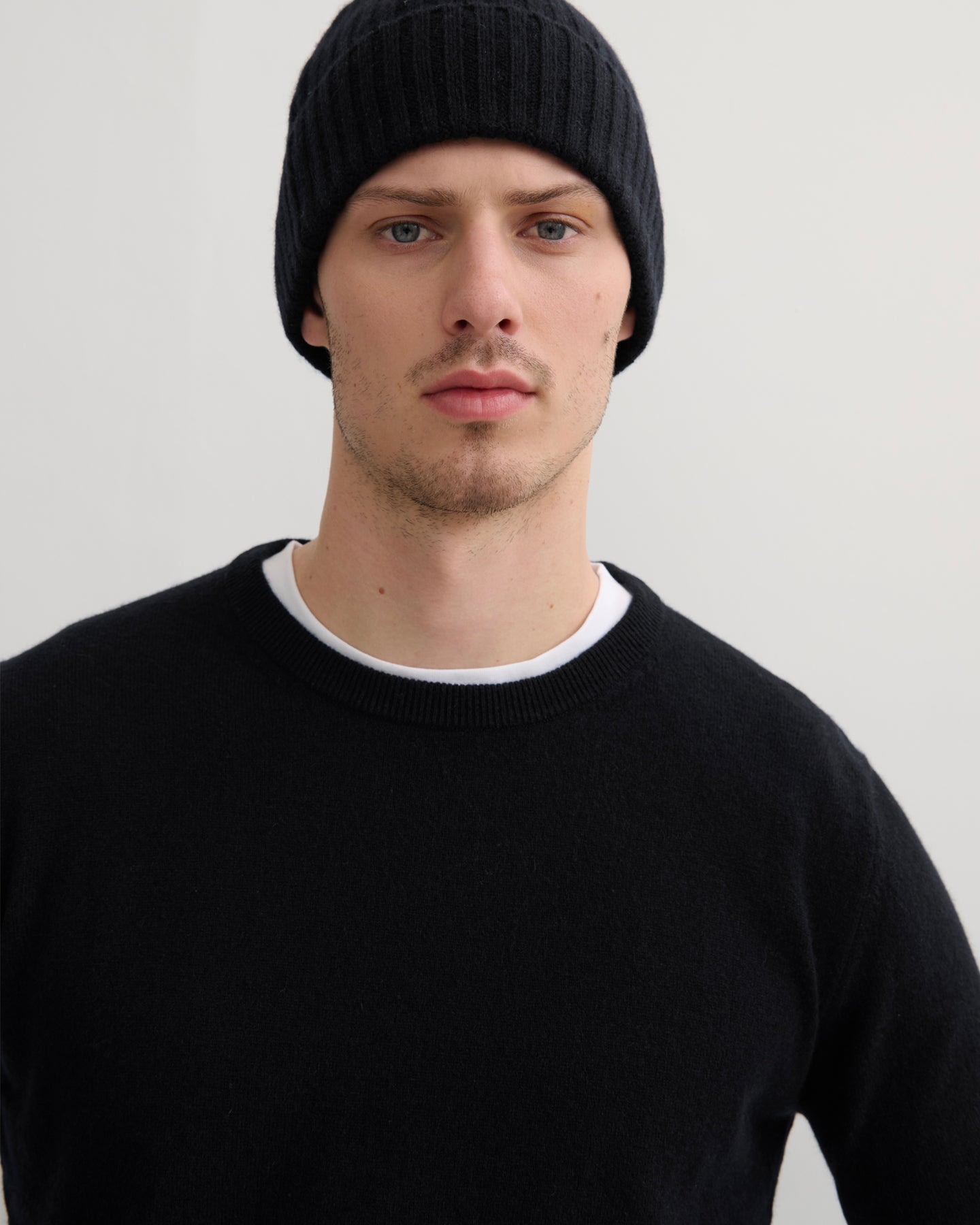 MEN'S CASHMERE CREW NECK PULLOVER - BLACK