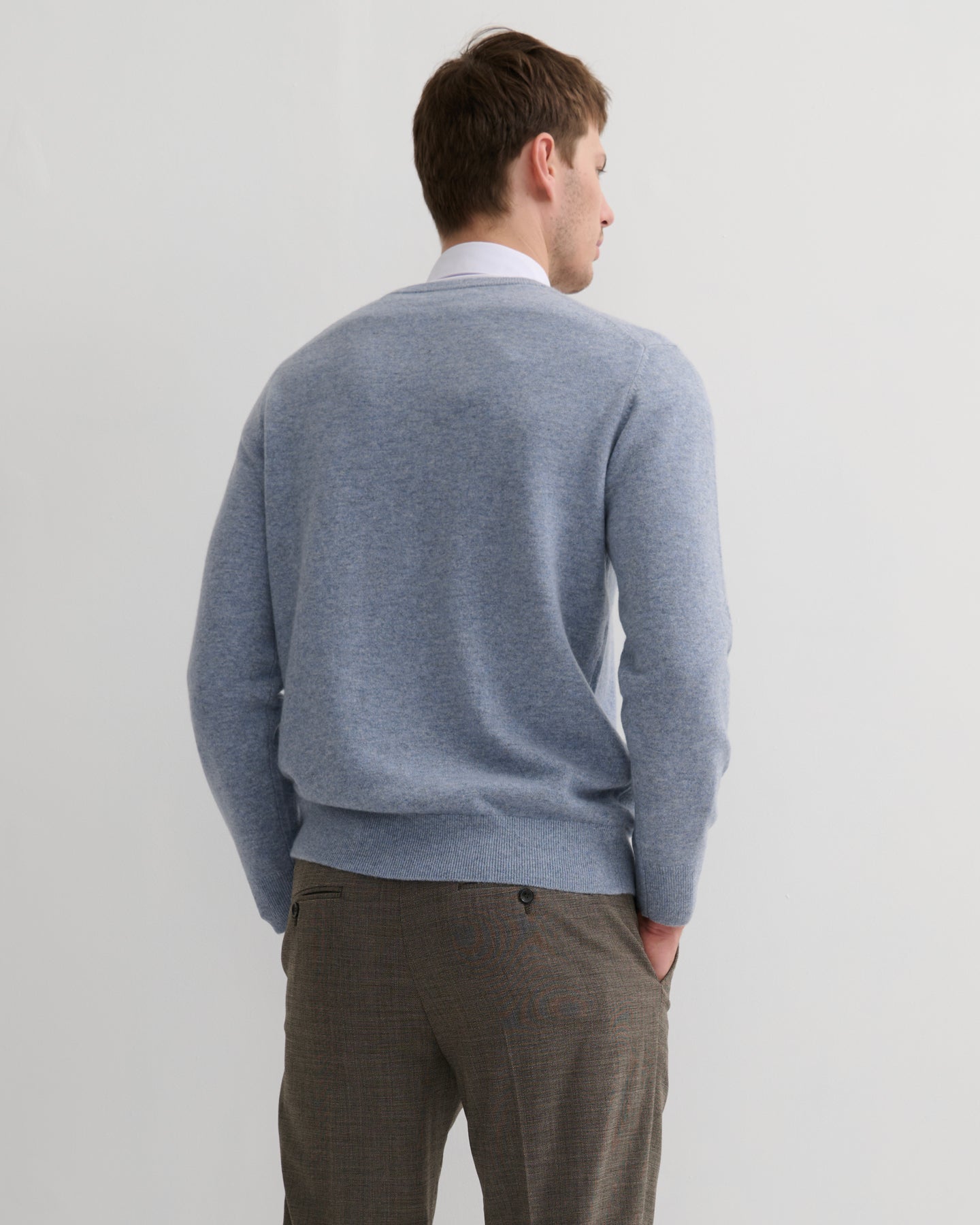 MEN'S CASHMERE CREW NECK PULLOVER - MISTY BLUE