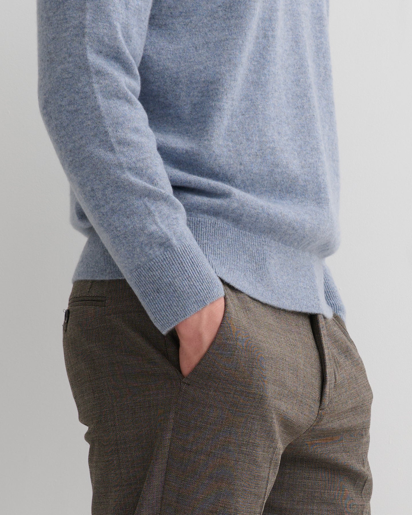 MEN'S CASHMERE CREW NECK PULLOVER - MISTY BLUE
