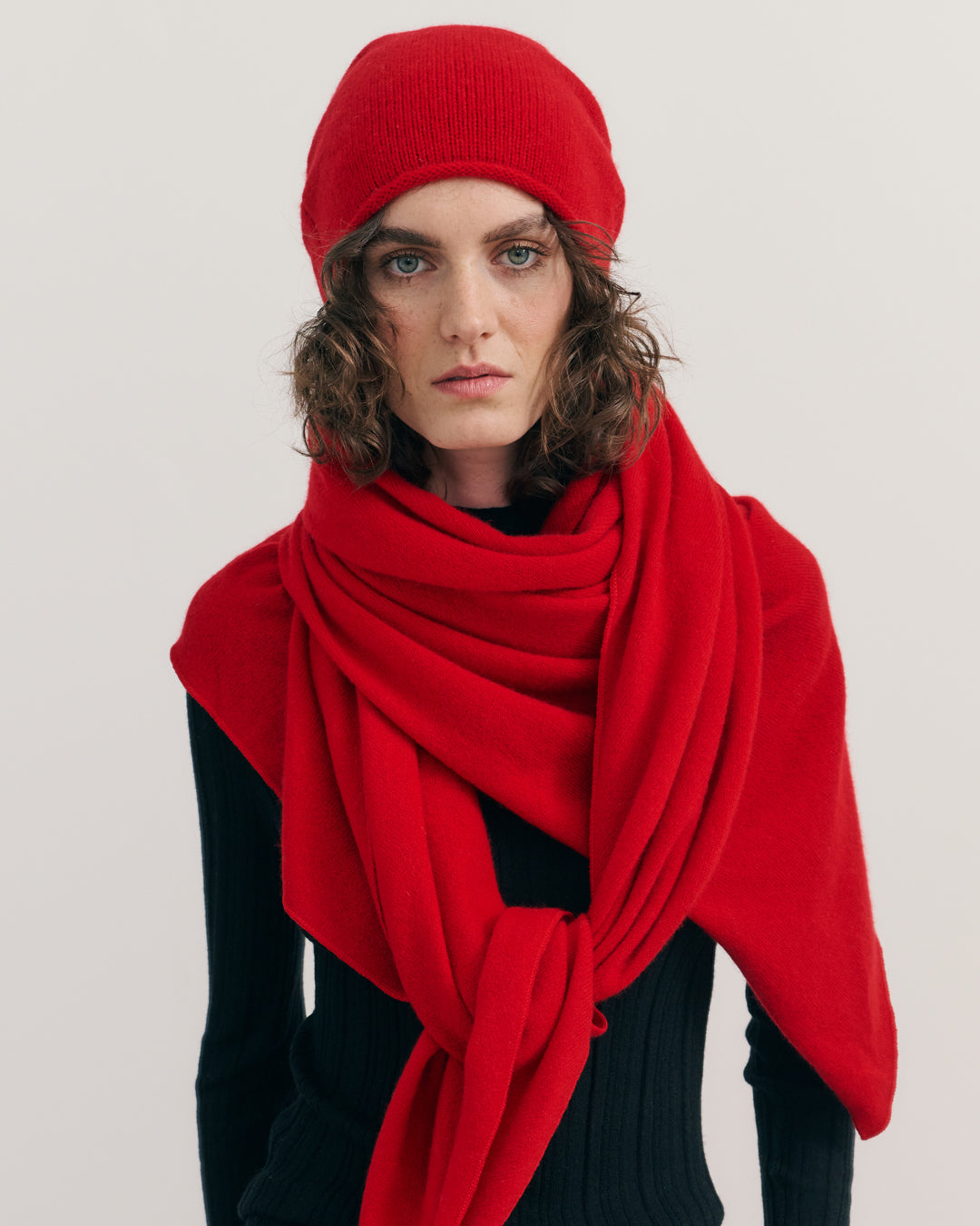 CASHMERE ROLLED EDGE BEANIE
