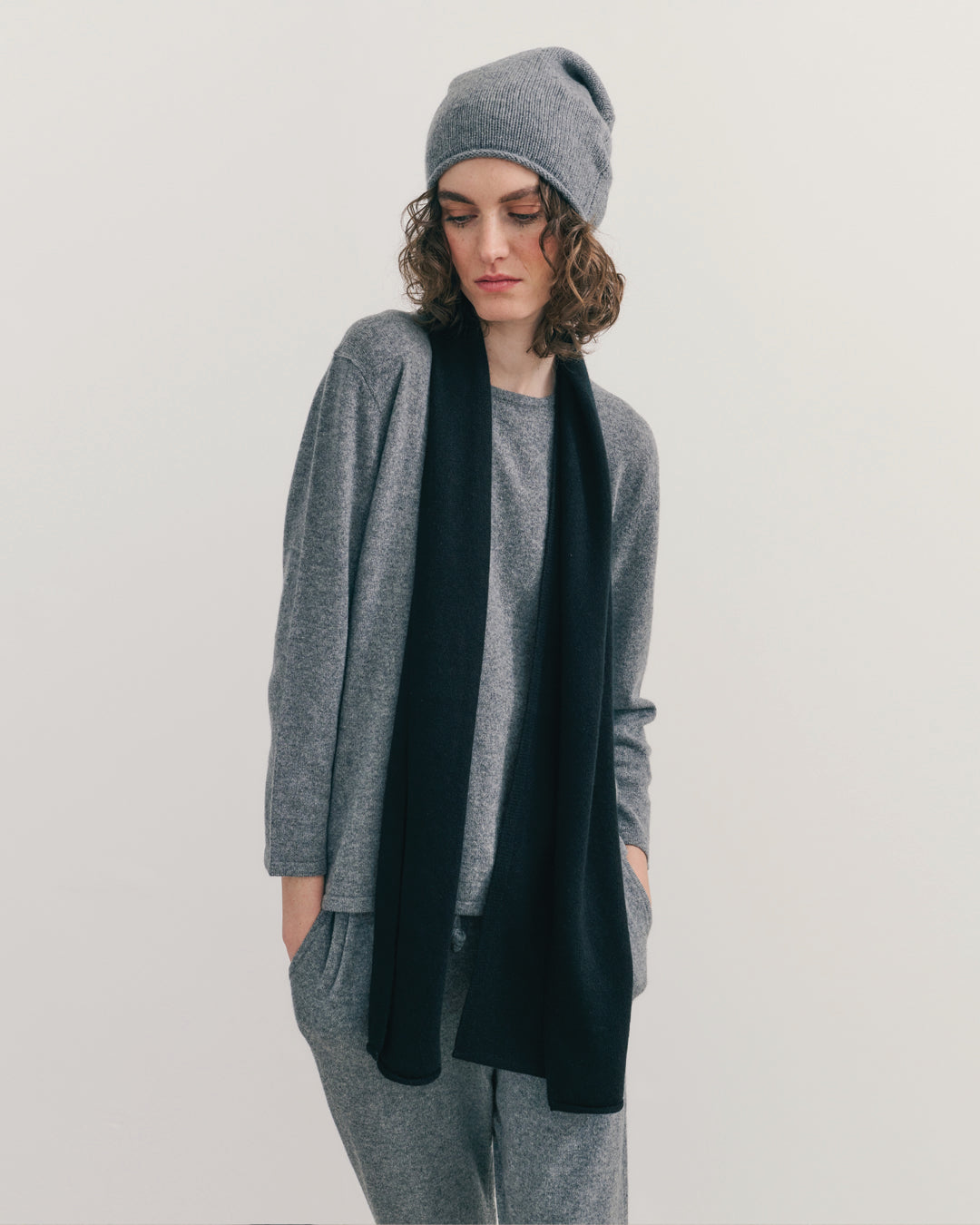 EVERYDAY CASHMERE SCARF - BLACK
