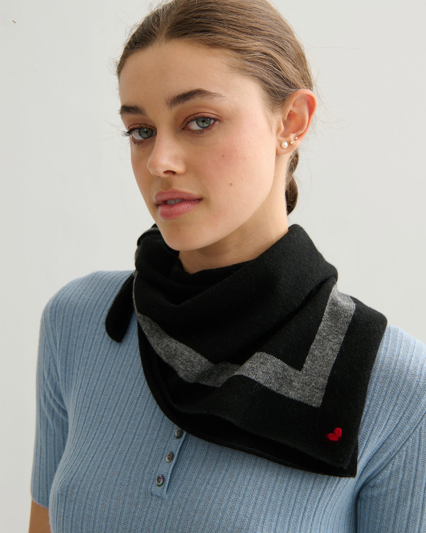 'MY HEART TO YOU' SQUARE SCARF - BLACK/GREY