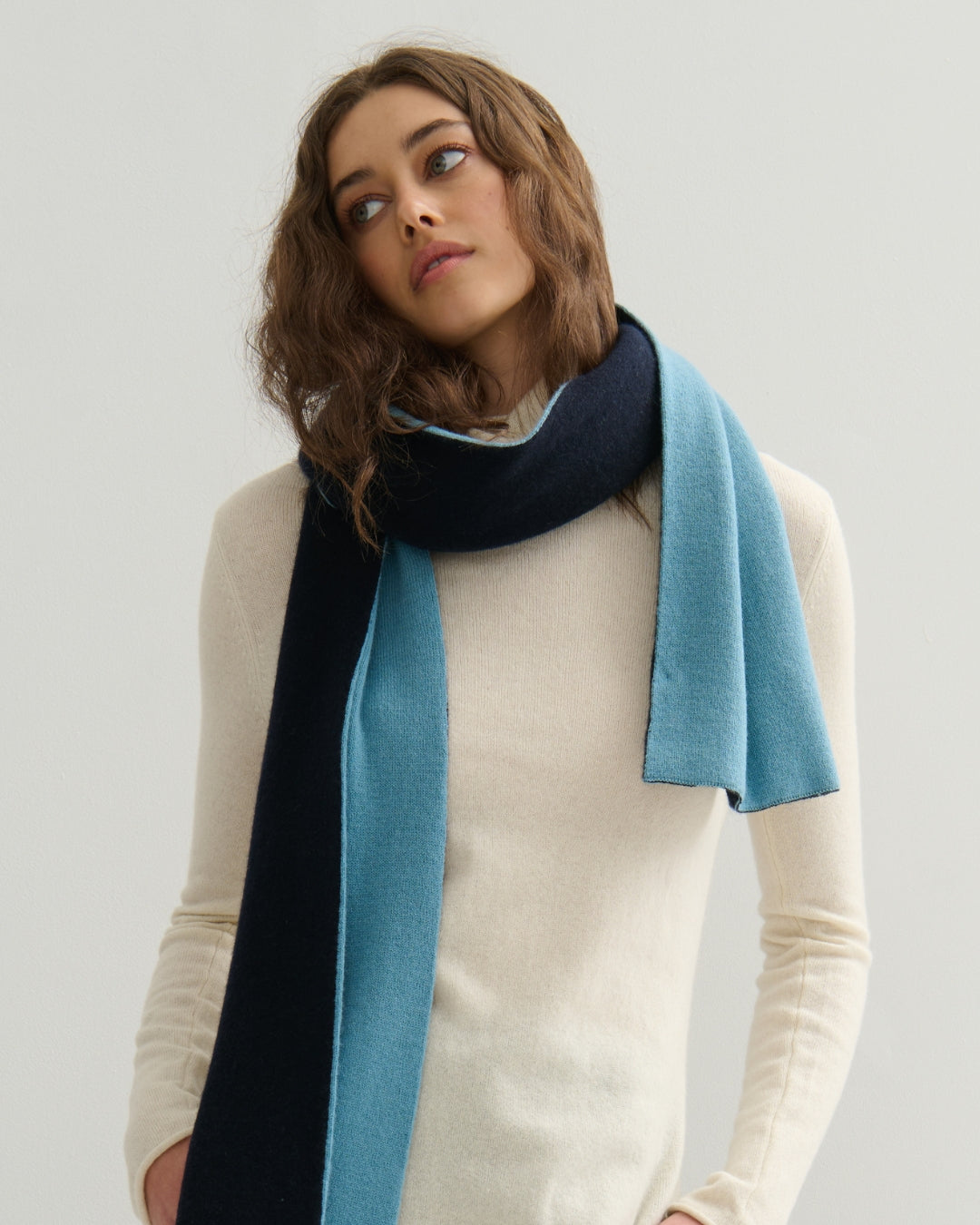 CASHMERE DOUBLE LAYER SCARF - LAKE BLUE