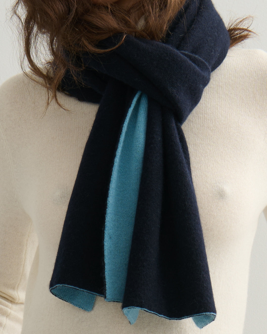 CASHMERE DOUBLE LAYER SCARF - LAKE BLUE