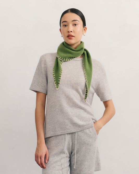CASHMERE CONTRAST STITCH TRIANGLE SCARF - KAFFIR GREEN