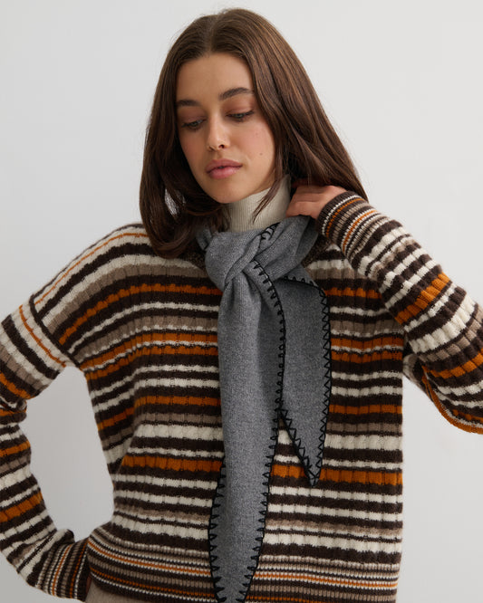 CASHMERE CONTRAST STITCH TRIANGLE SCARF - MID GREY