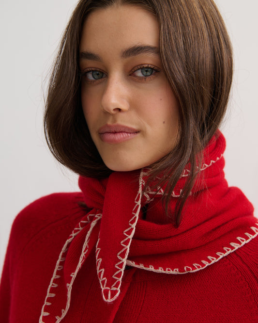 CASHMERE CONTRAST STITCH TRIANGLE SCARF - SCARLET RED