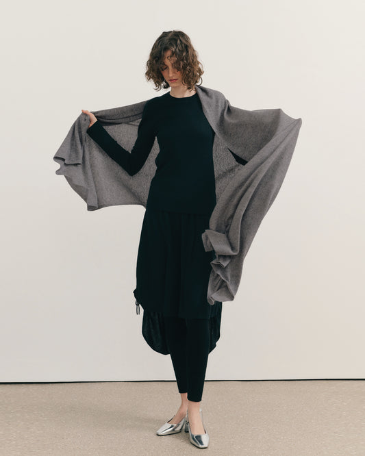 OVERSIZED CASHMERE TRAVEL WRAP - DARK GREY