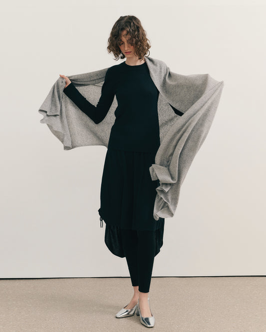 OVERSIZED CASHMERE TRAVEL WRAP - STEEL GREY