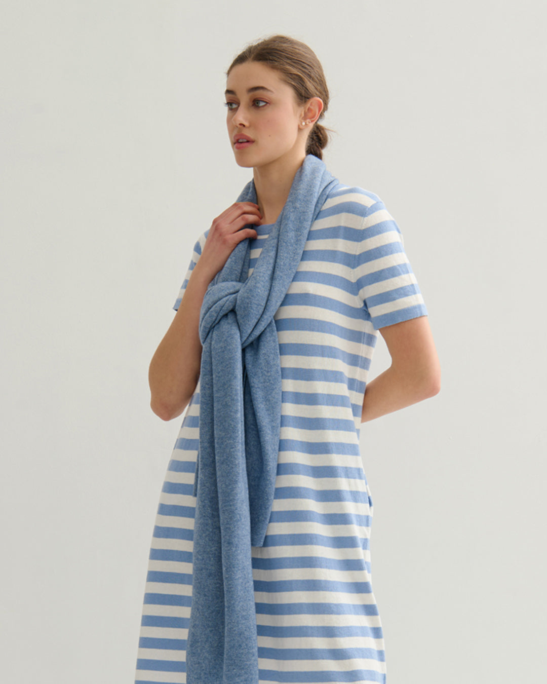 OVERSIZED CASHMERE TRAVEL WRAP - DENIM BLUE