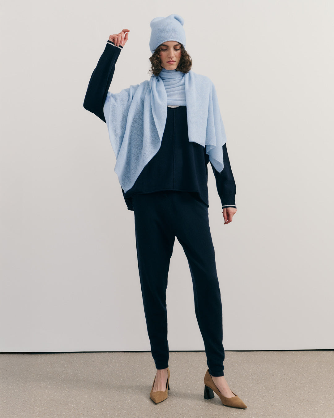 CASHMERE SCARF SHAWL IN ONE - CRYSTAL BLUE